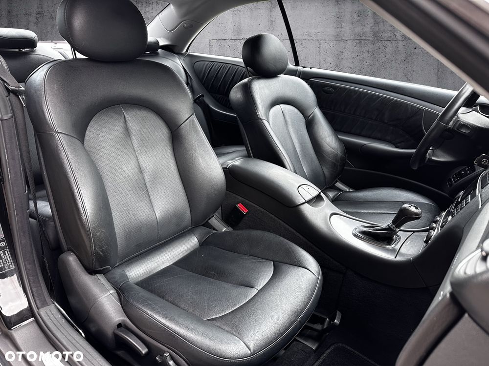 Mercedes-Benz CLK Coupe 200 Kompressor Automatik Avantgarde - 18
