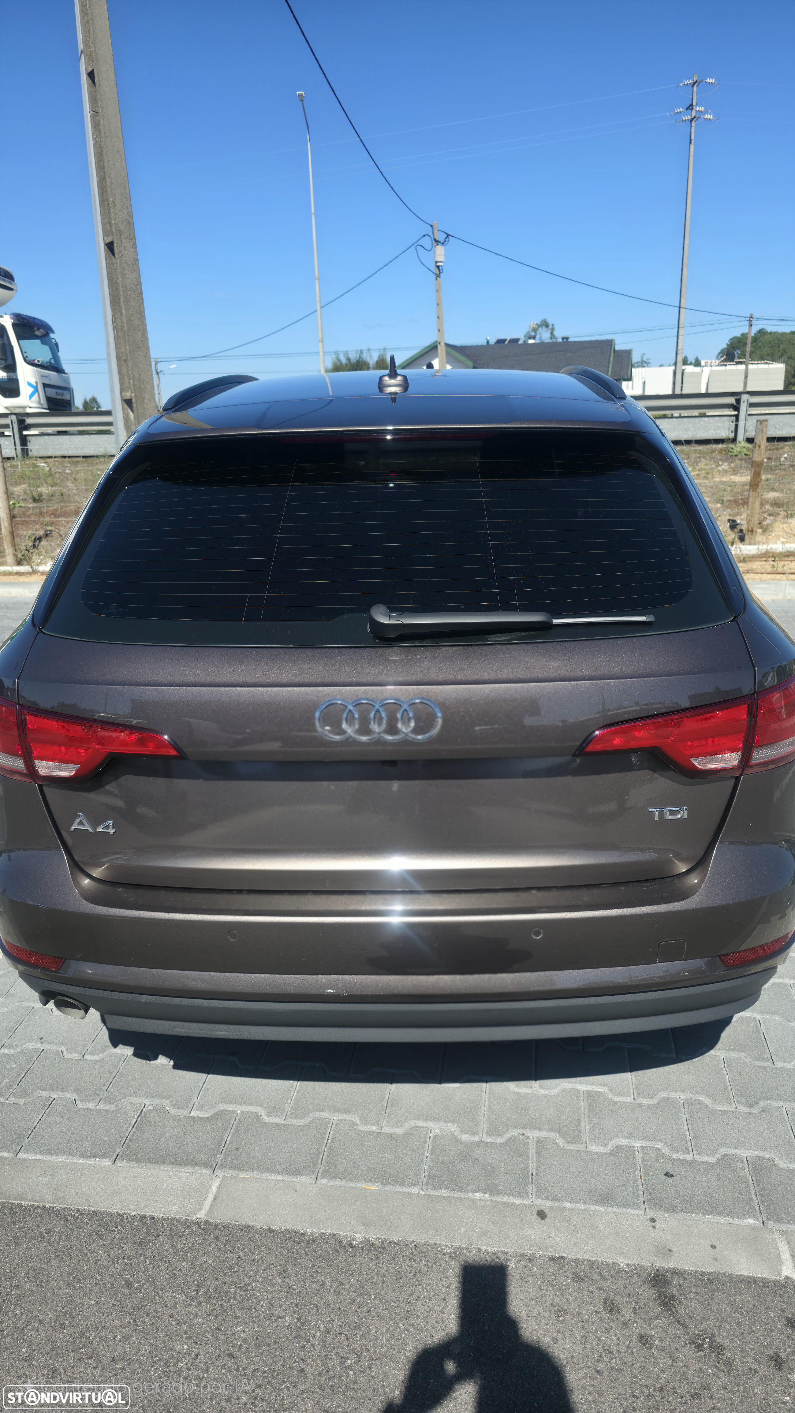 Audi A4 Avant 2.0 TDI Advance S tronic - 2