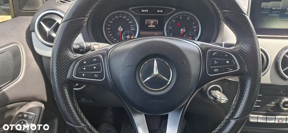 Mercedes-Benz Klasa B 200 7G-DCT UrbanStyle Edition - 26