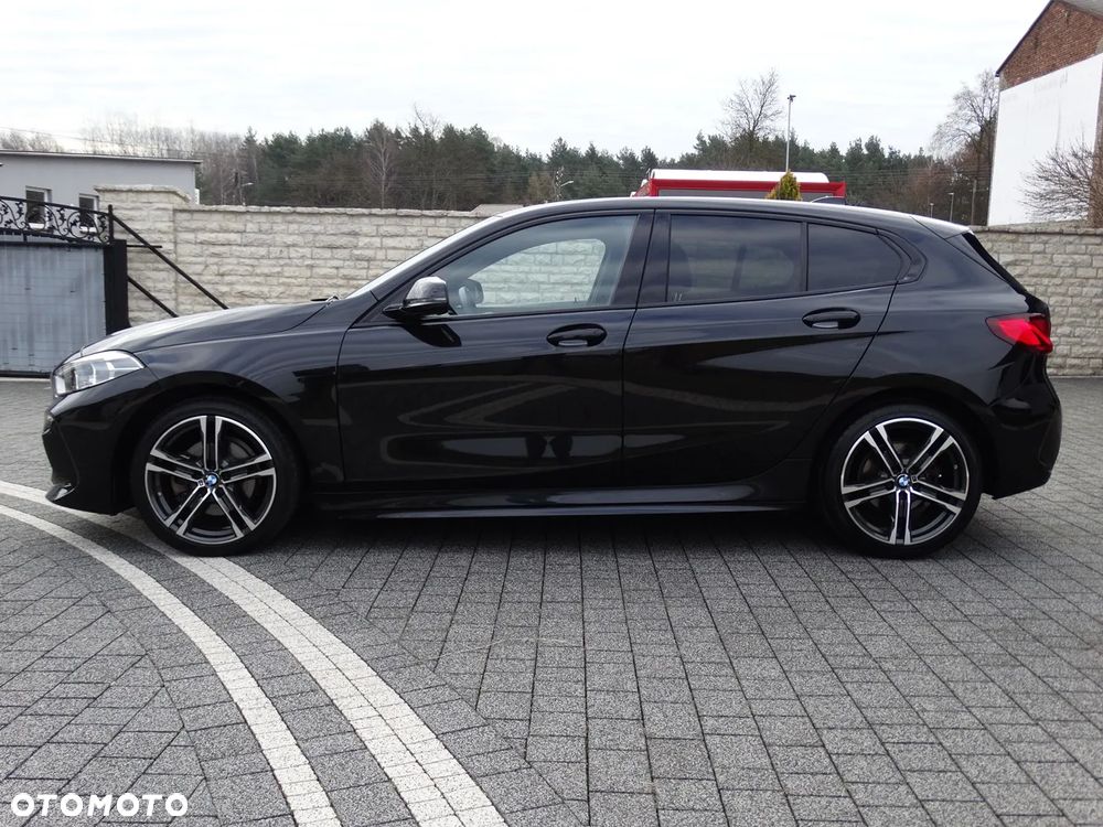 BMW Seria 1 118d M Sport Shadow - 12