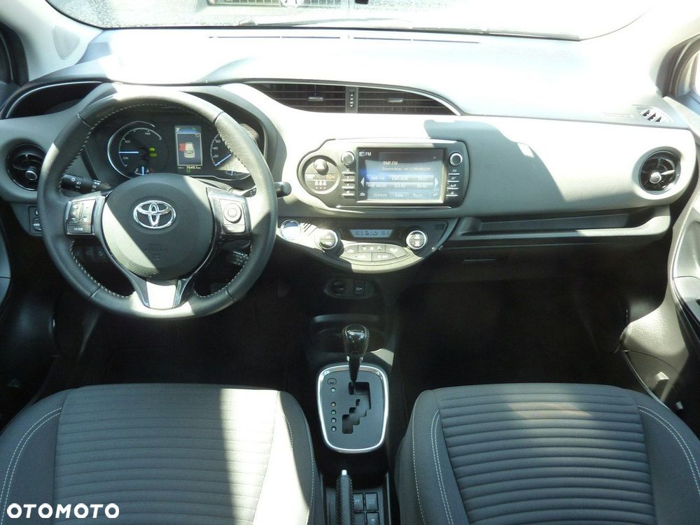 Toyota Yaris - 18