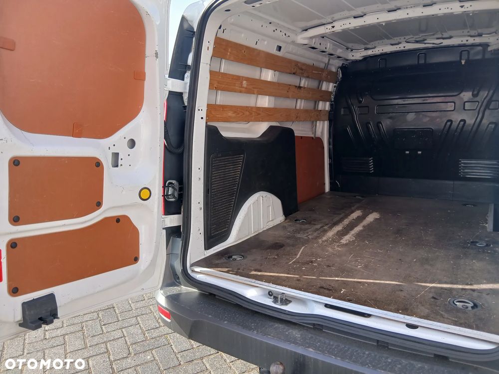 Ford TRANSIT CONNECT - 13