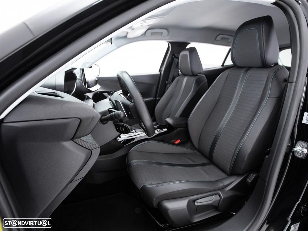 Peugeot 2008 1.5 BlueHDi Allure EAT8 - 9