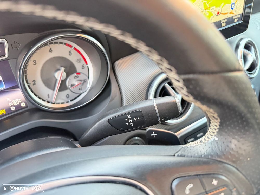 Mercedes-Benz CLA 200 - 18