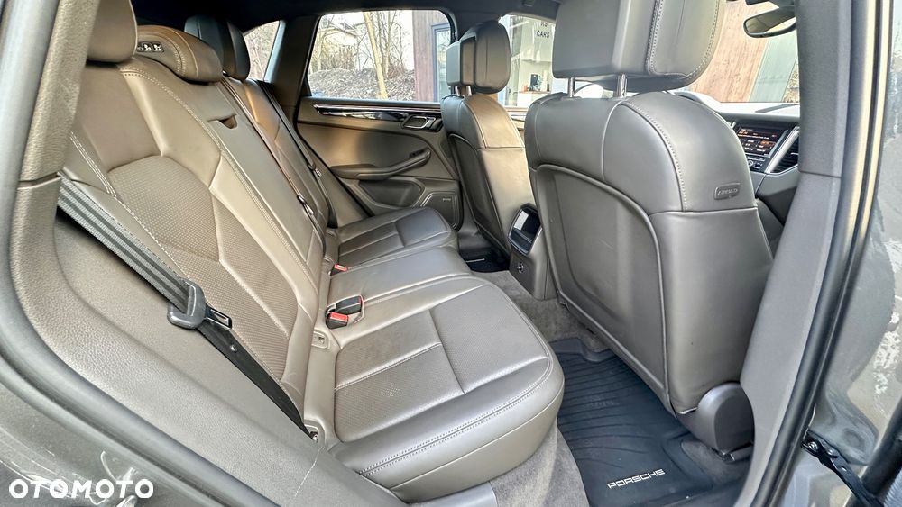 Porsche Macan - 18