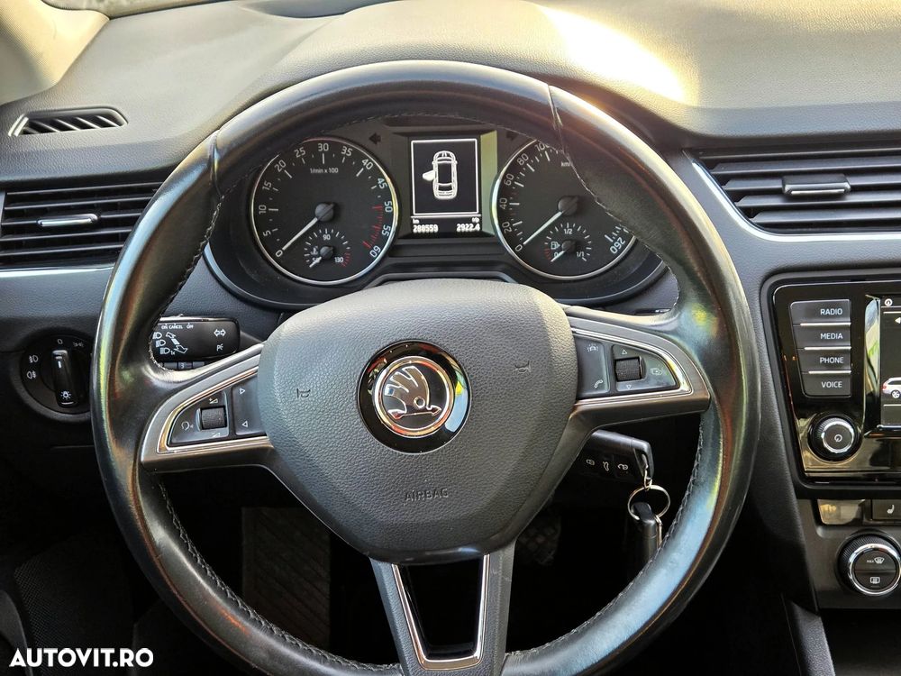 Skoda Octavia 1.6 TDI (Green tec) DSG Style - 15