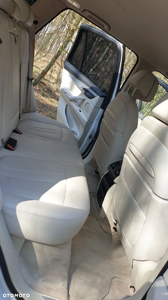 BMW X5 xDrive25d - 33