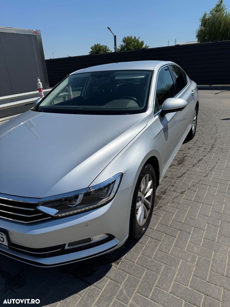 Volkswagen Passat 2.0 TDI DSG Comfortline - 6