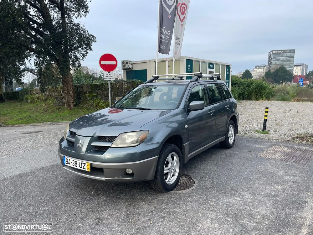 Mitsubishi Outlander 2.0 Sport 4WD - 1
