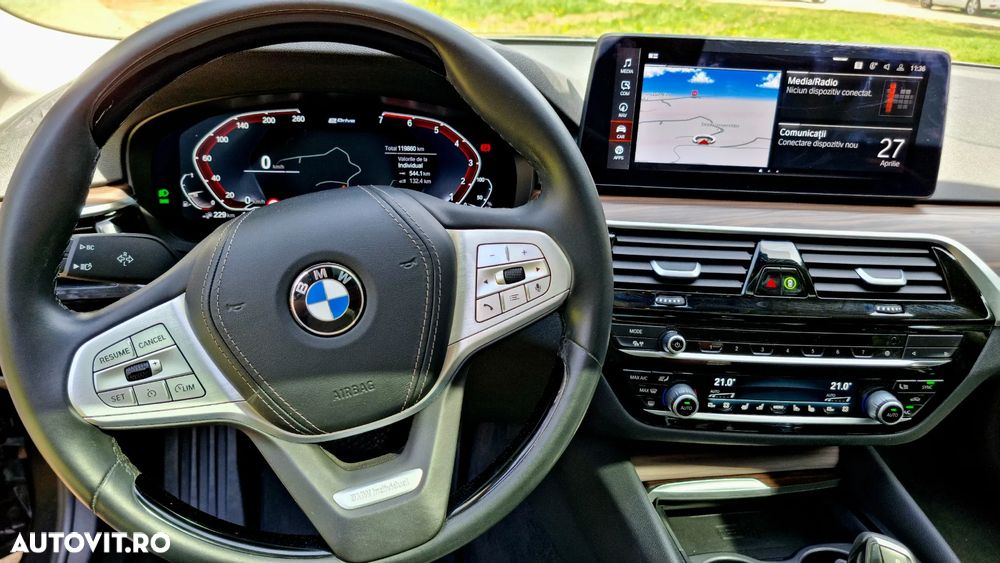 BMW Seria 5 530e Aut. Luxury Line - 25