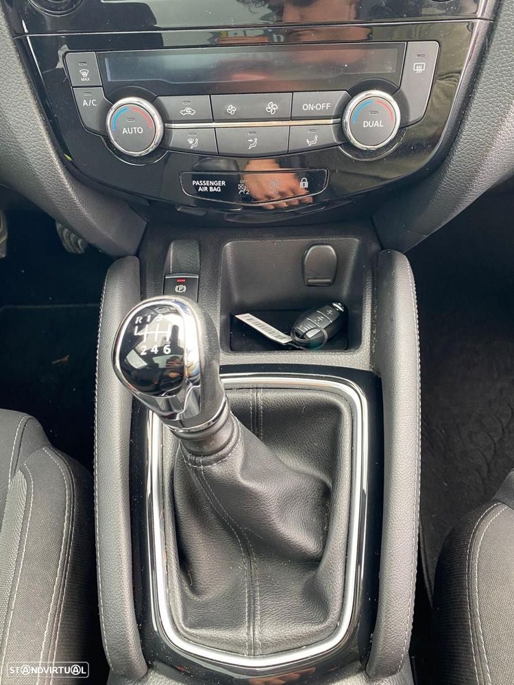 Nissan Qashqai 1.5 dCi N-Connecta - 8