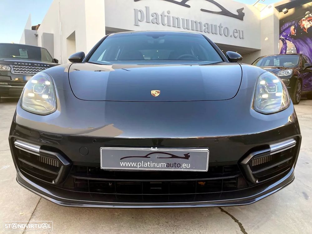 Porsche Panamera 4 E-Hybrid - 8