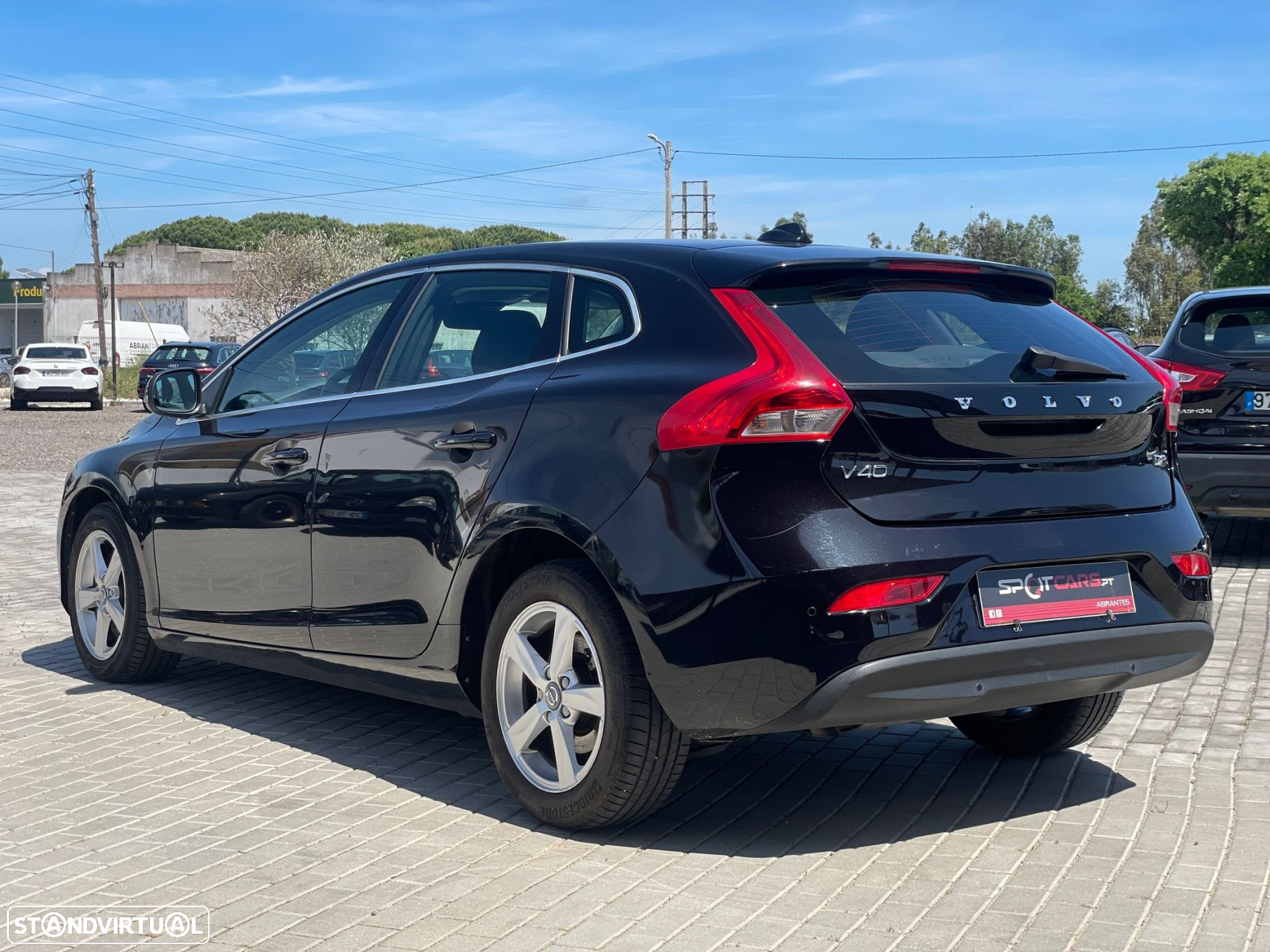 Volvo V40 2.0 D2 Momentum Geartronic - 6