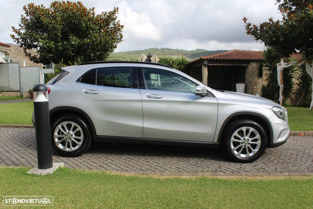 Mercedes-Benz GLA 220 d 7G-DCT Style - 4
