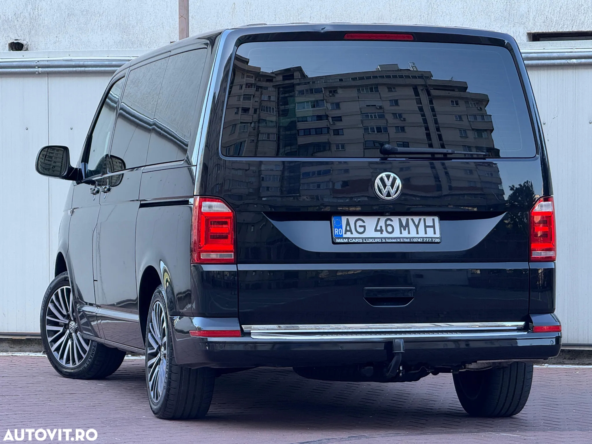 Volkswagen Multivan - 7