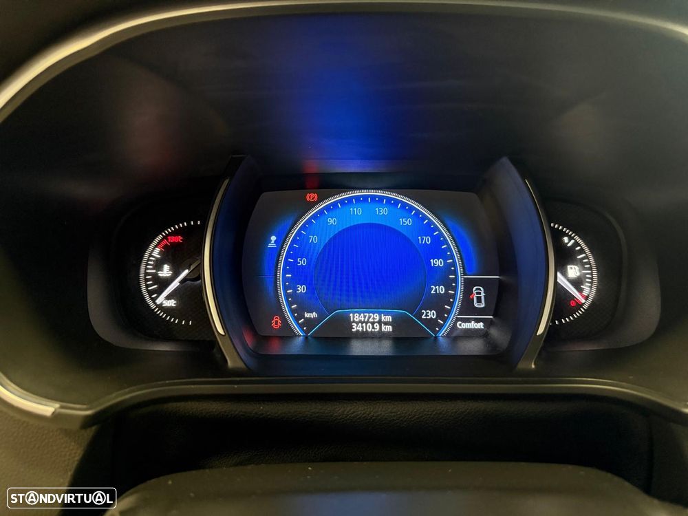 Renault Mégane 1.5 dCi GT Line J18 - 9