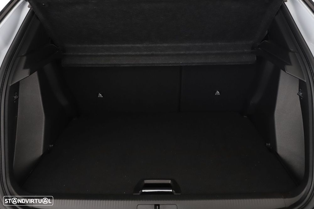 Peugeot 2008 1.2 PureTech Allure EAT8 - 6