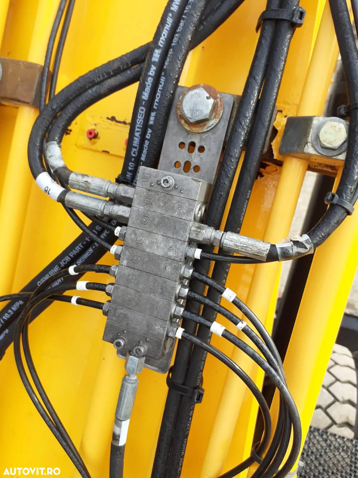 JCB JCB JS160W - Engcon - 12