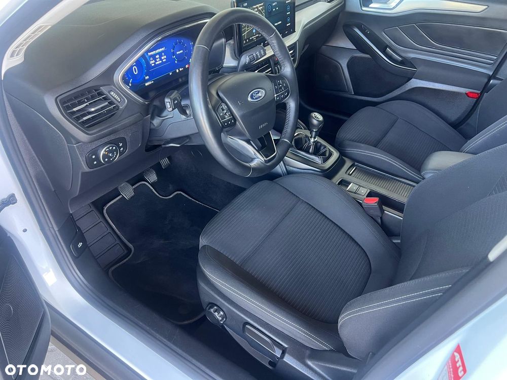 Ford Focus 1.0 EcoBoost Titanium X - 9