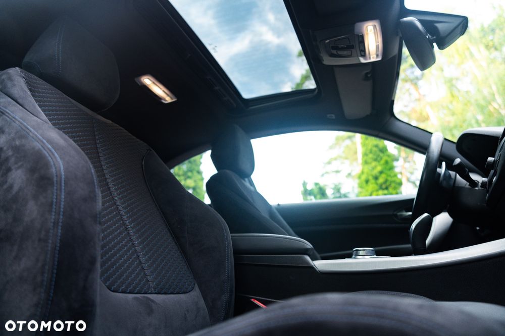BMW Seria 2 225d M Sport - 7