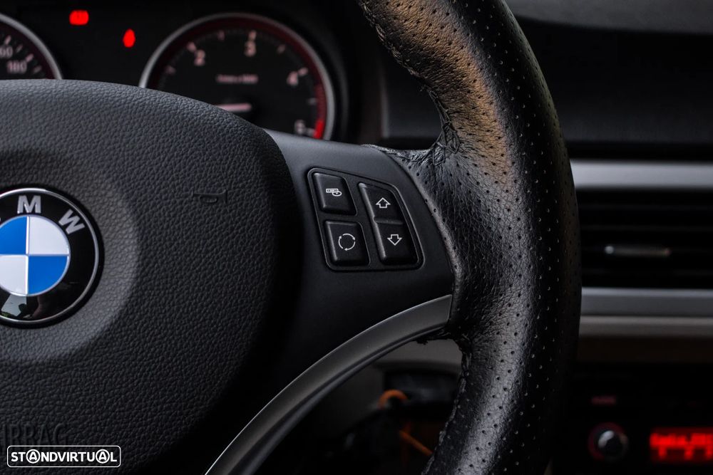 BMW 320 d Auto - 15