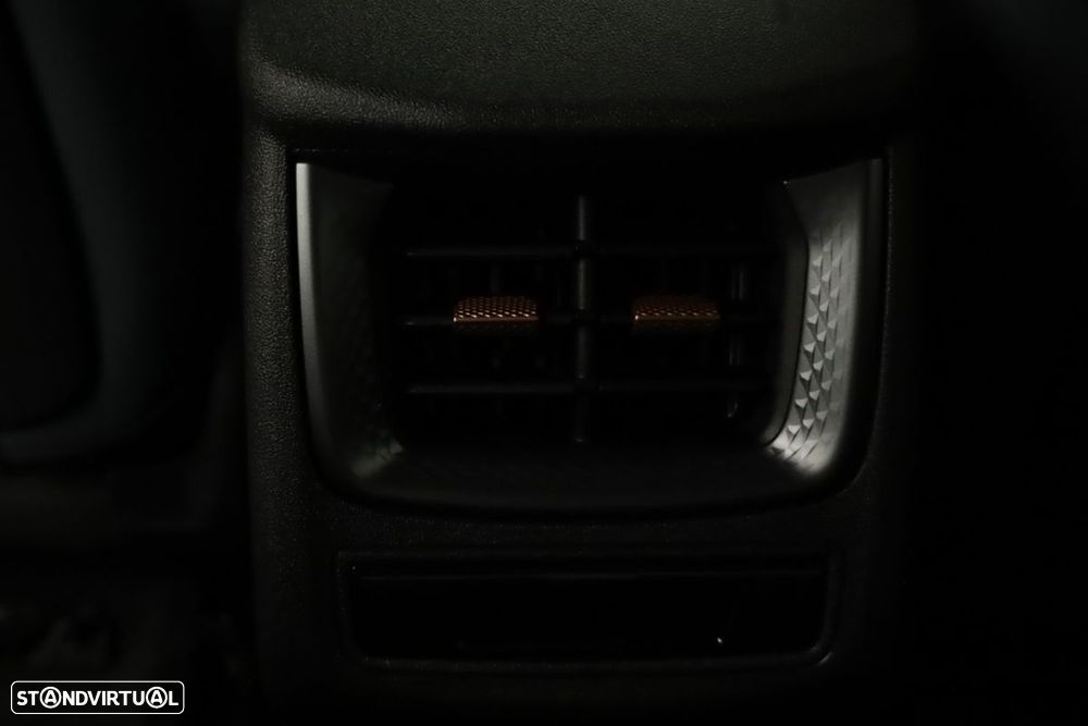 Cupra Terramar 1.5 e-Hybrid DSG - 22