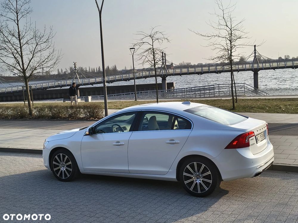 Volvo S60 T5 Geartronic - 10