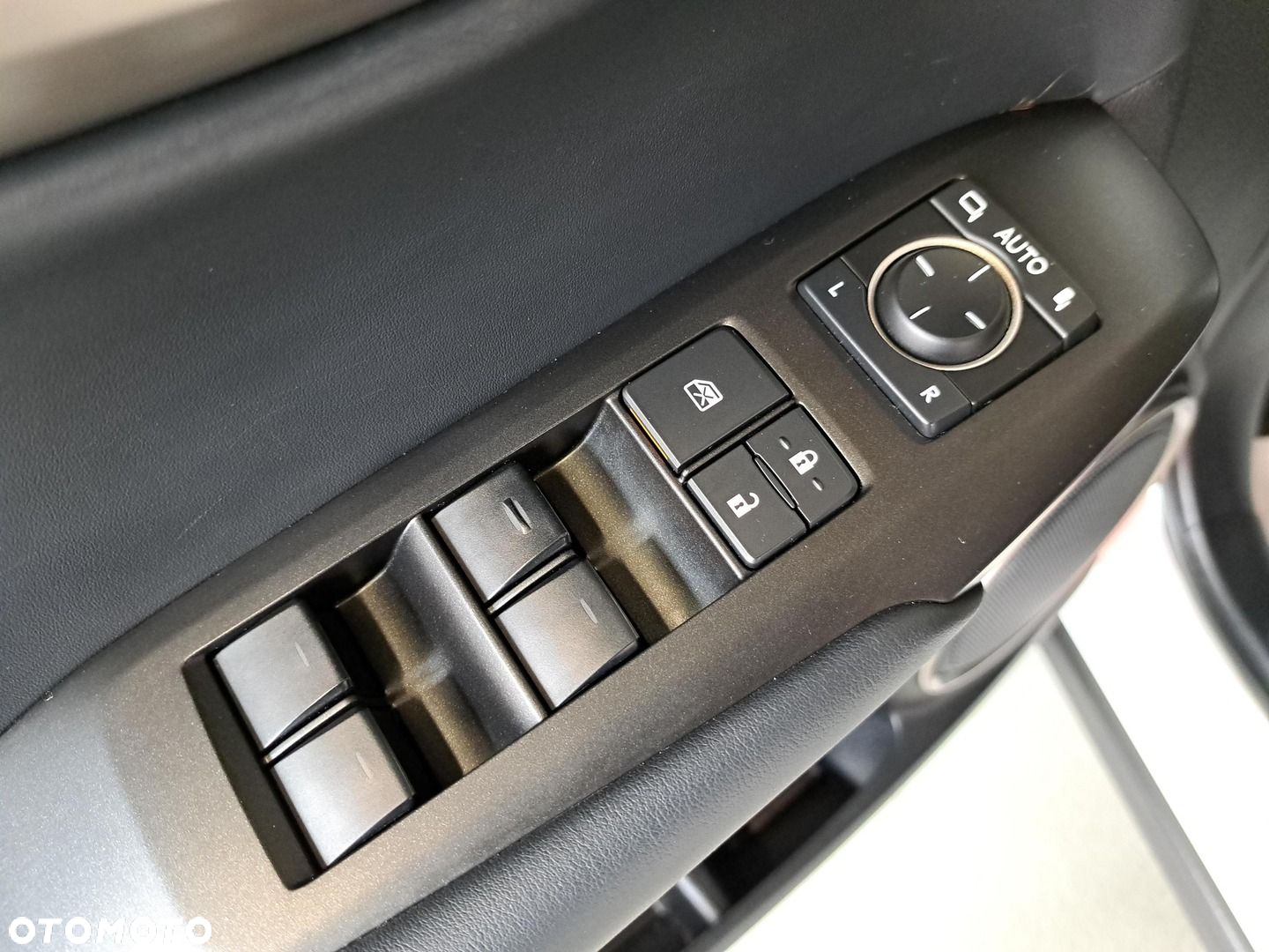 Lexus NX - 34
