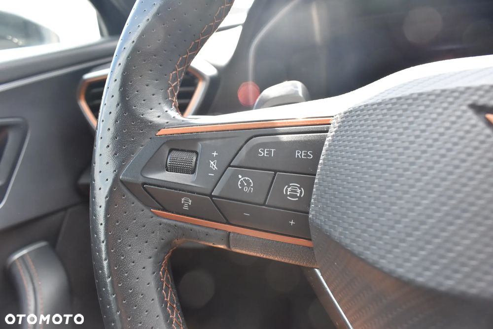 Cupra Formentor 1.5 TSI DSG - 25