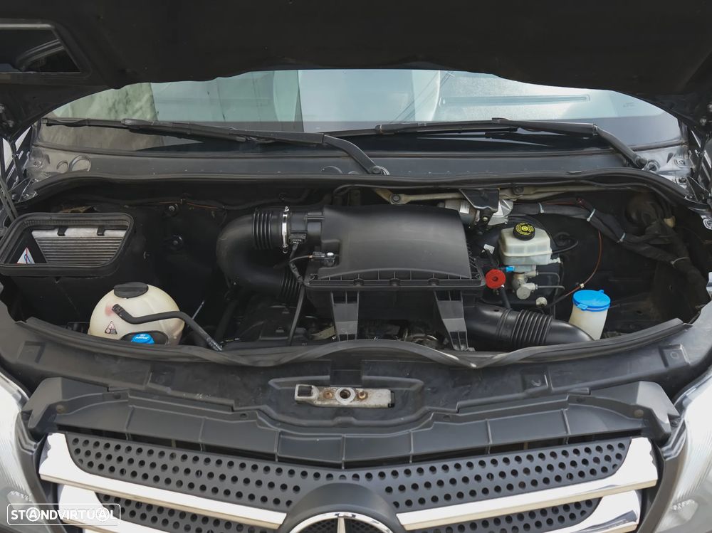 Mercedes-Benz Sprinter 319 CDI IVA DEDUTIVEL - 23
