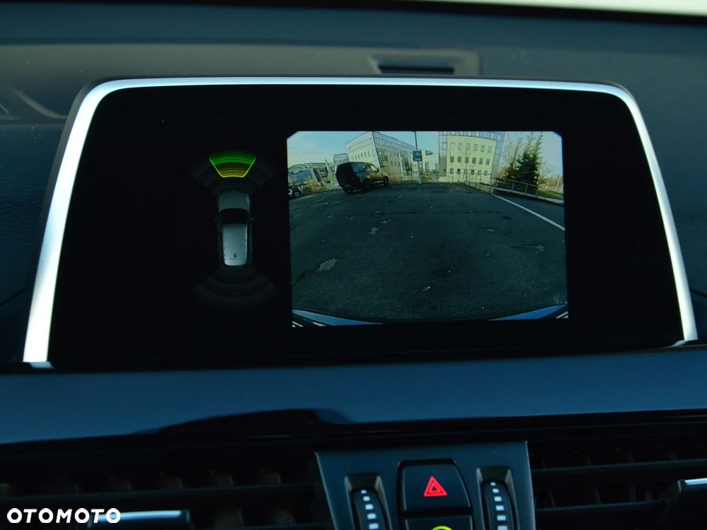 BMW X1 sDrive18i xLine - 25