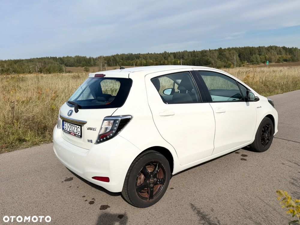 Toyota Yaris - 18