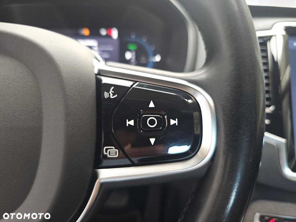Volvo XC 90 T8 AWD Plug-In Hybrid Plus Dark 7os - 16