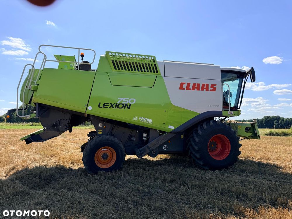 Claas LEXION 750 APS HYBRID - 9