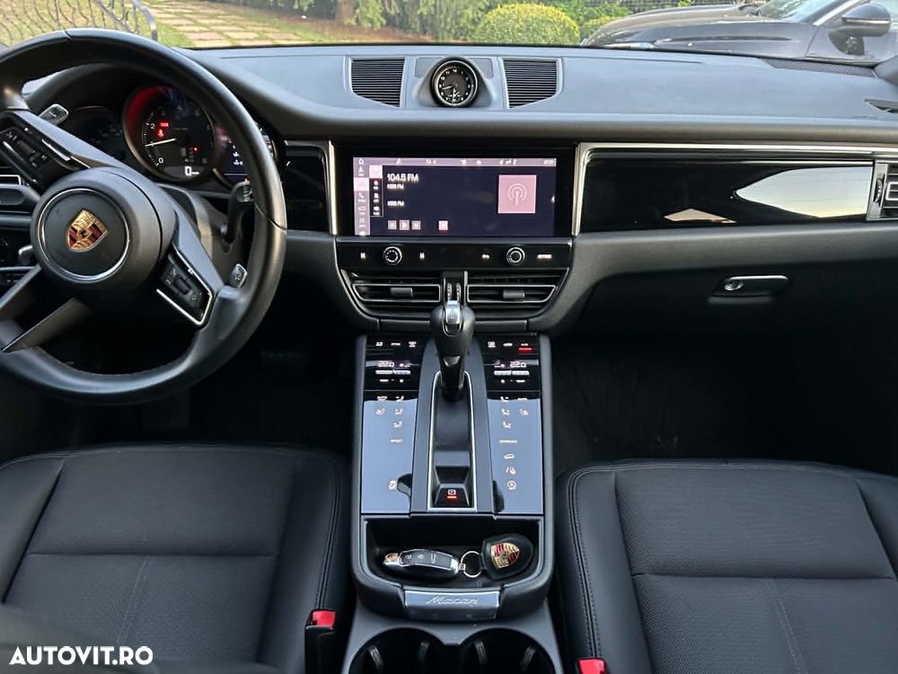 Porsche Macan - 11
