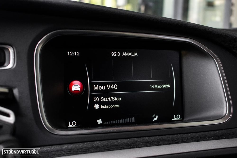 Volvo V40 D2 Kinetic - 32