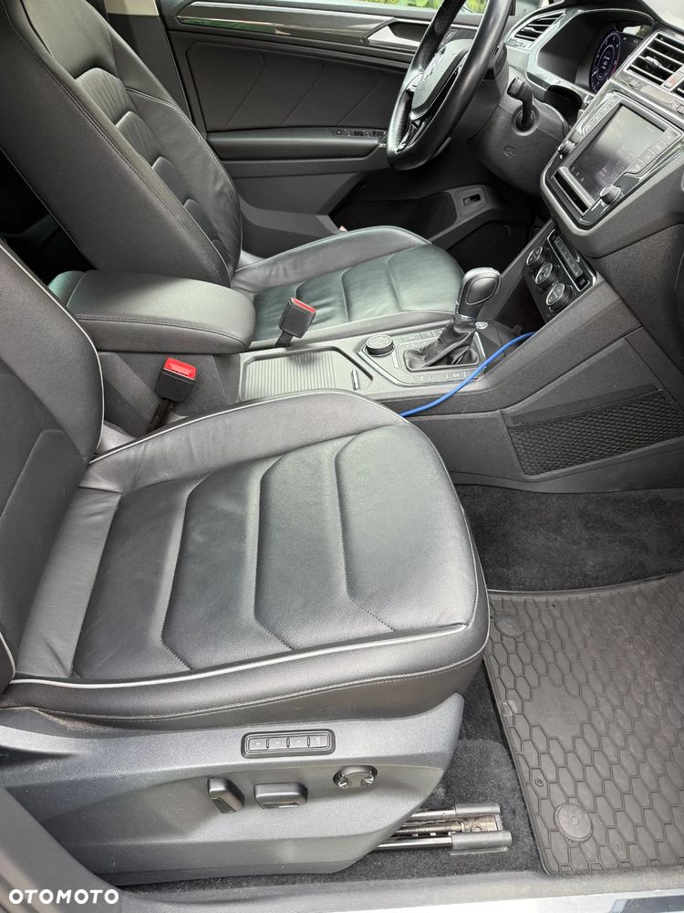 Volkswagen Tiguan - 12