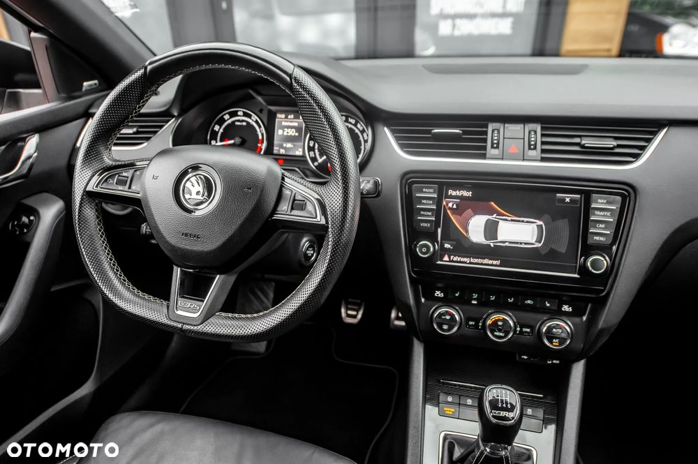 Skoda Octavia 2.0 TSI (Green tec) RS - 25