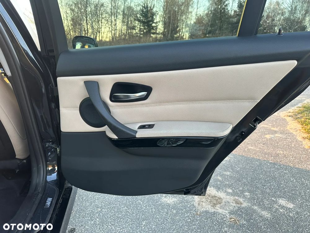BMW Seria 3 - 20