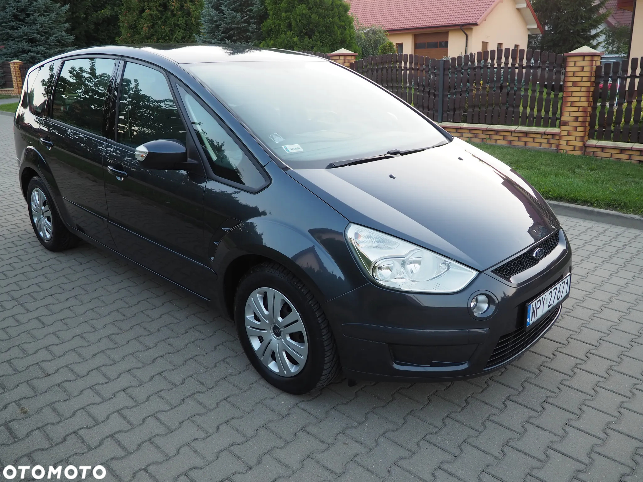 Ford S-Max - 24