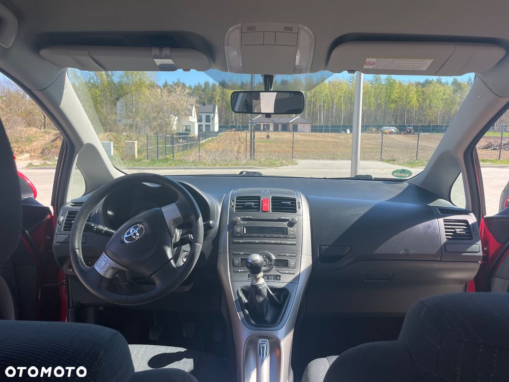 Toyota Auris 1.6 Sol - 13