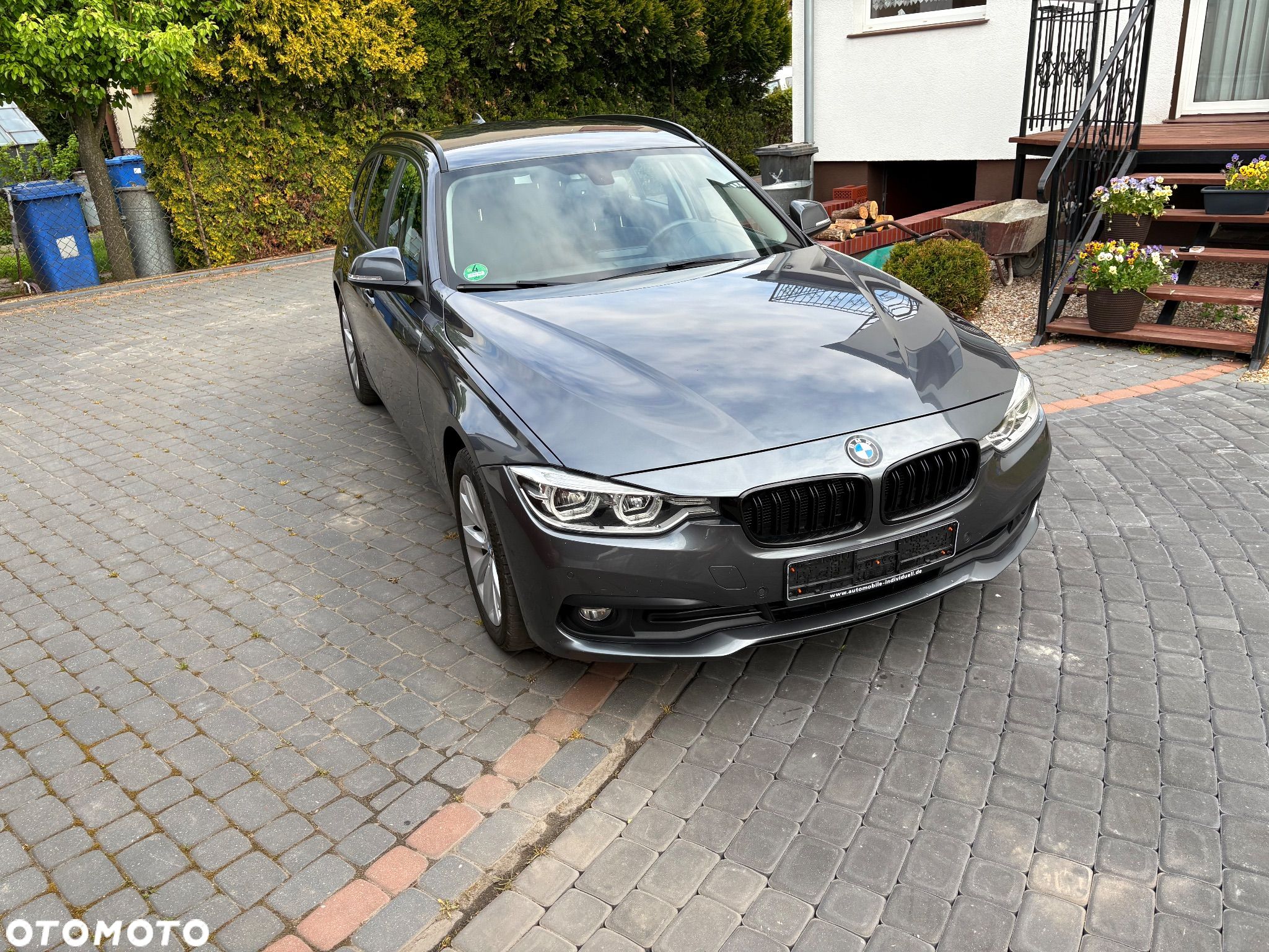 BMW Seria 3 318d Touring - 1