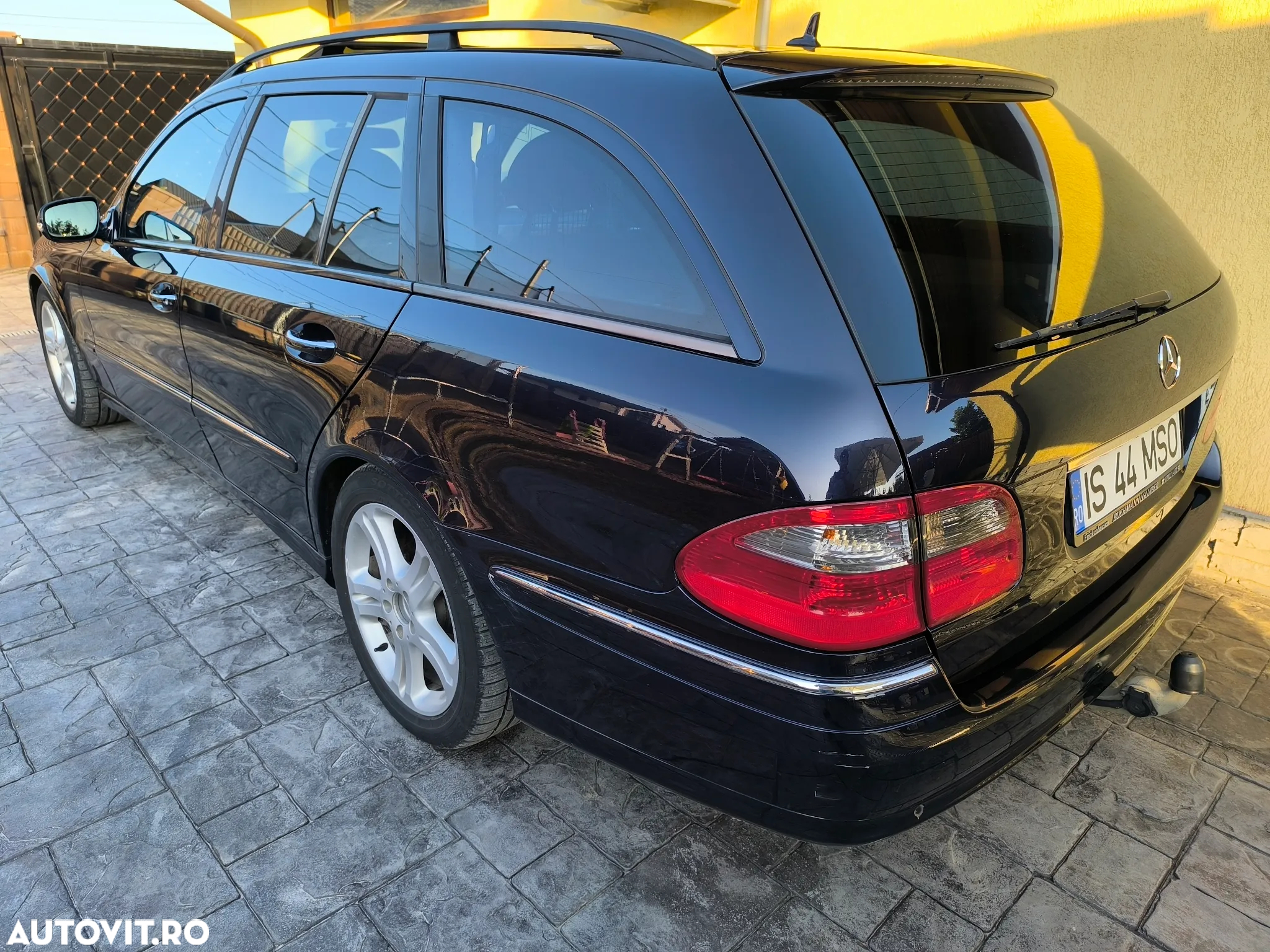 Mercedes-Benz E 220 T CDI Automatik Avantgarde DPF - 4