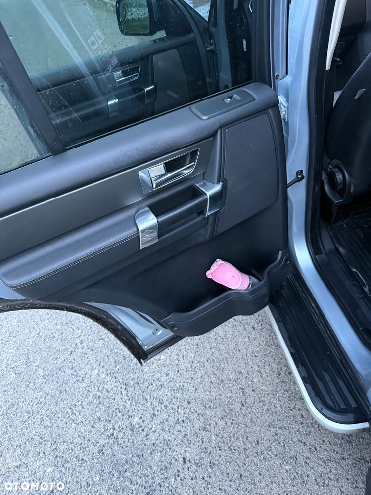 Land Rover Discovery IV 3.0D V6 SE - 17