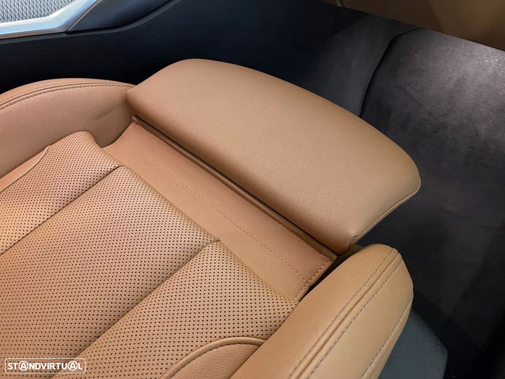 BMW 320 e Pack Desportivo M Auto - 18