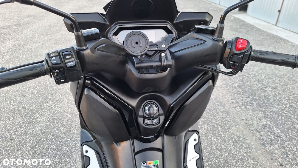Yamaha X-max - 27