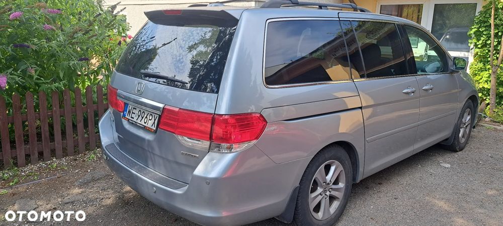 Honda Odyssey 2009 photo 2