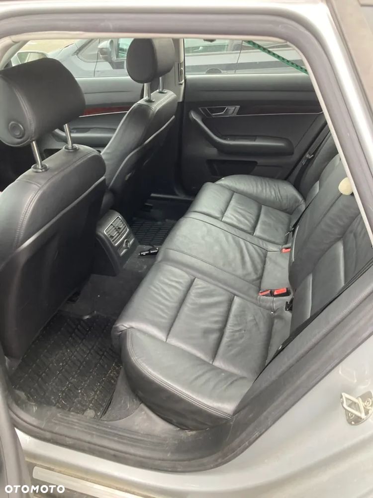 Audi A6 Avant 4.2 Quattro Tiptronic - 26