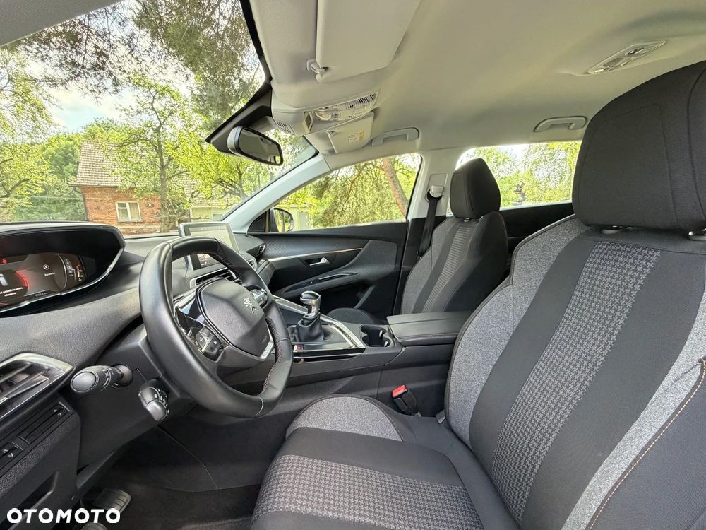 Peugeot 5008 PureTech 130 Active - 16