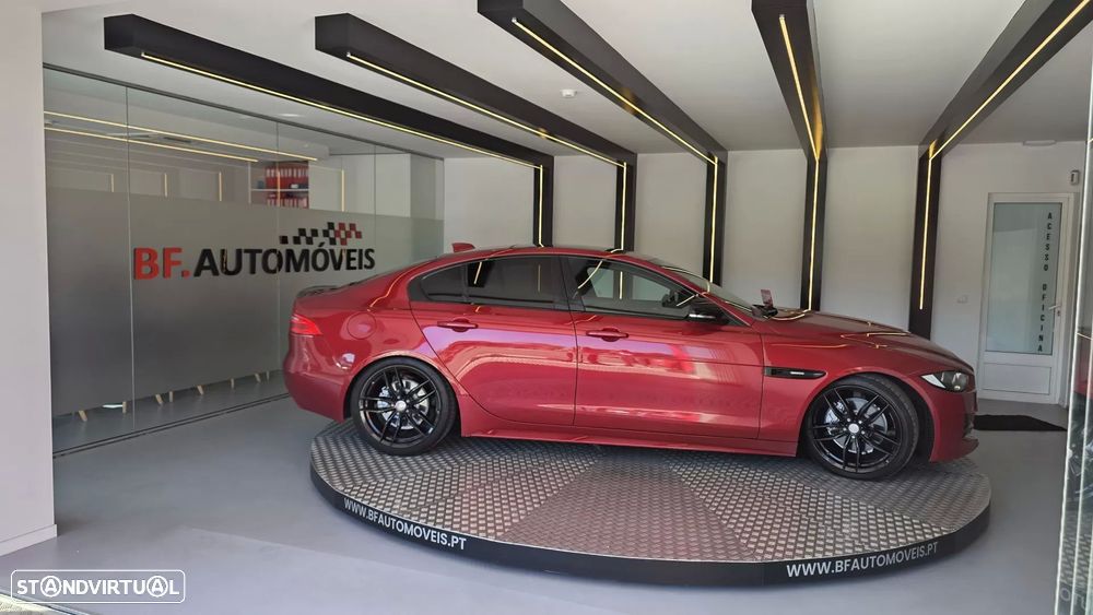 Jaguar XE 2.0 D R-Sport - 7